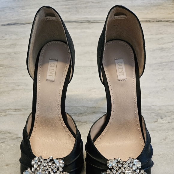 Size 8 Glint satin black peep toe heel - Picture 2 of 6